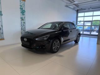 Hyundai i30 GO! Plus 1.5 T-GDI 48V 103kW (140PS) 5 Jahre Garantie, Toter-Winkel-Assistent, Lenkradheizung, Sitzheizung, 2-Zonen-Klimaautomatik, Induktive Ladestation, DAB, Apple CarPlay, Android Auto, Navigationssystem, LED-Scheinwerfer, 17 Zoll Leichtmetallfelgen, uvm. 1.5 T-GDI 48V